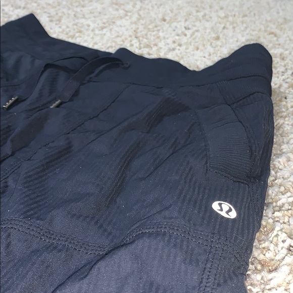 Lululemon Drawstring Capris - Picture 6 of 6